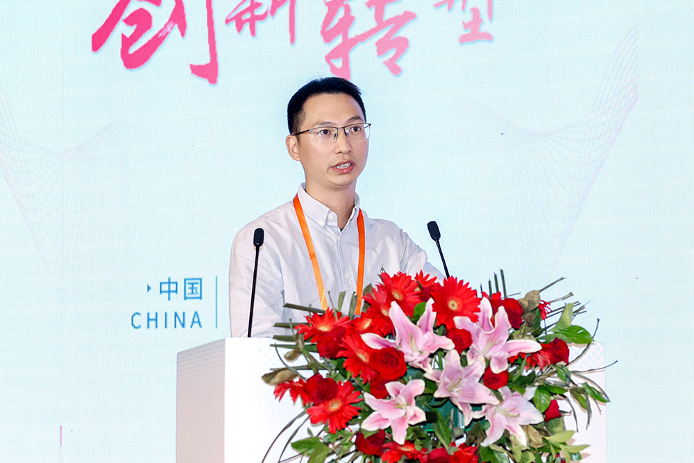 HBL18829.jpg HBL18829.jpg