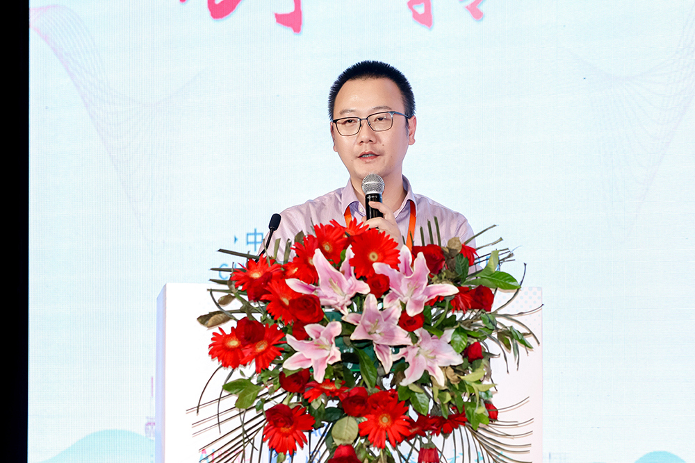 HBL19191.jpg HBL19191.jpg