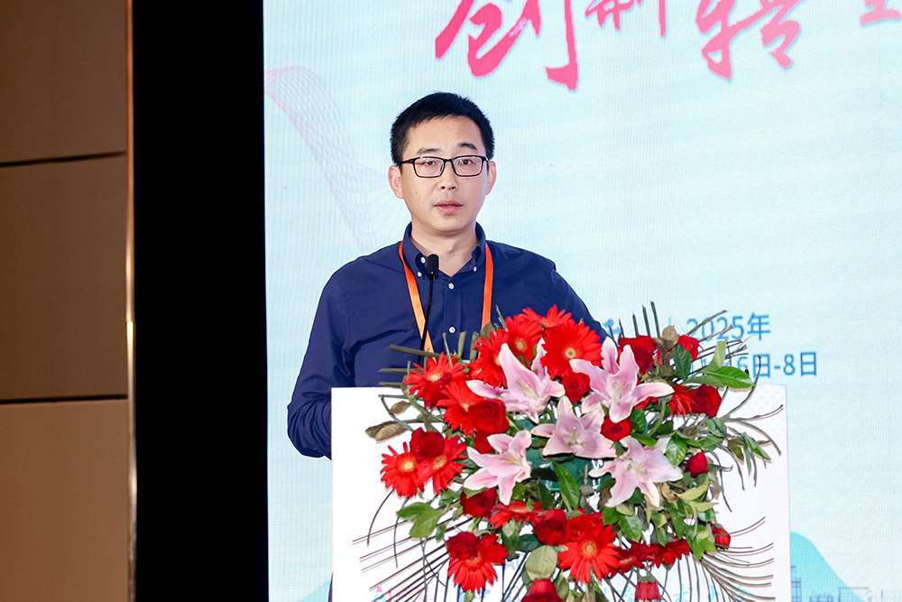 HBL19311.jpg HBL19311.jpg