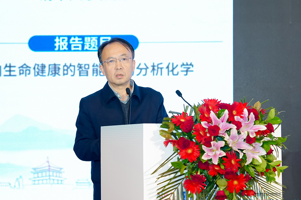 CY01891.jpg CY01891.jpg