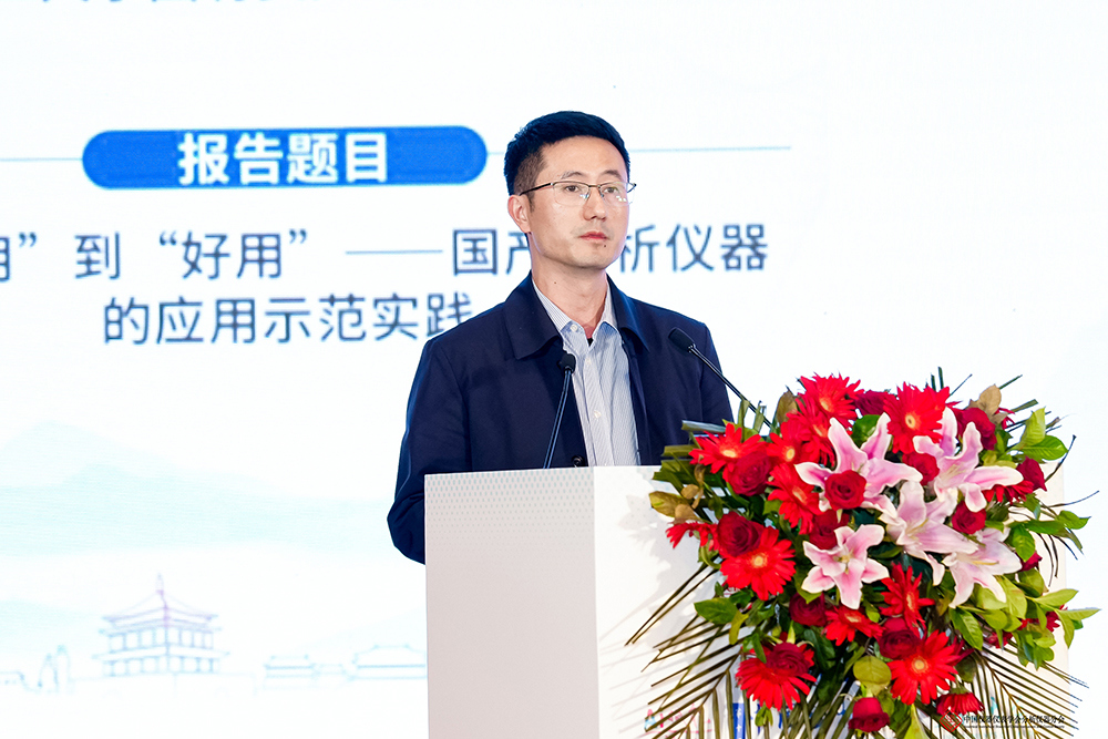 CY02492.jpg CY02492.jpg