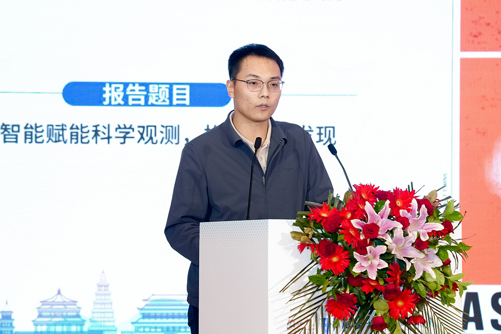 CY02839.jpg CY02839.jpg