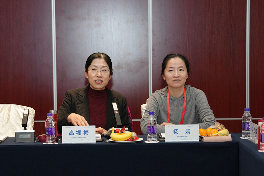 CY_01209.jpg CY_01209.jpg