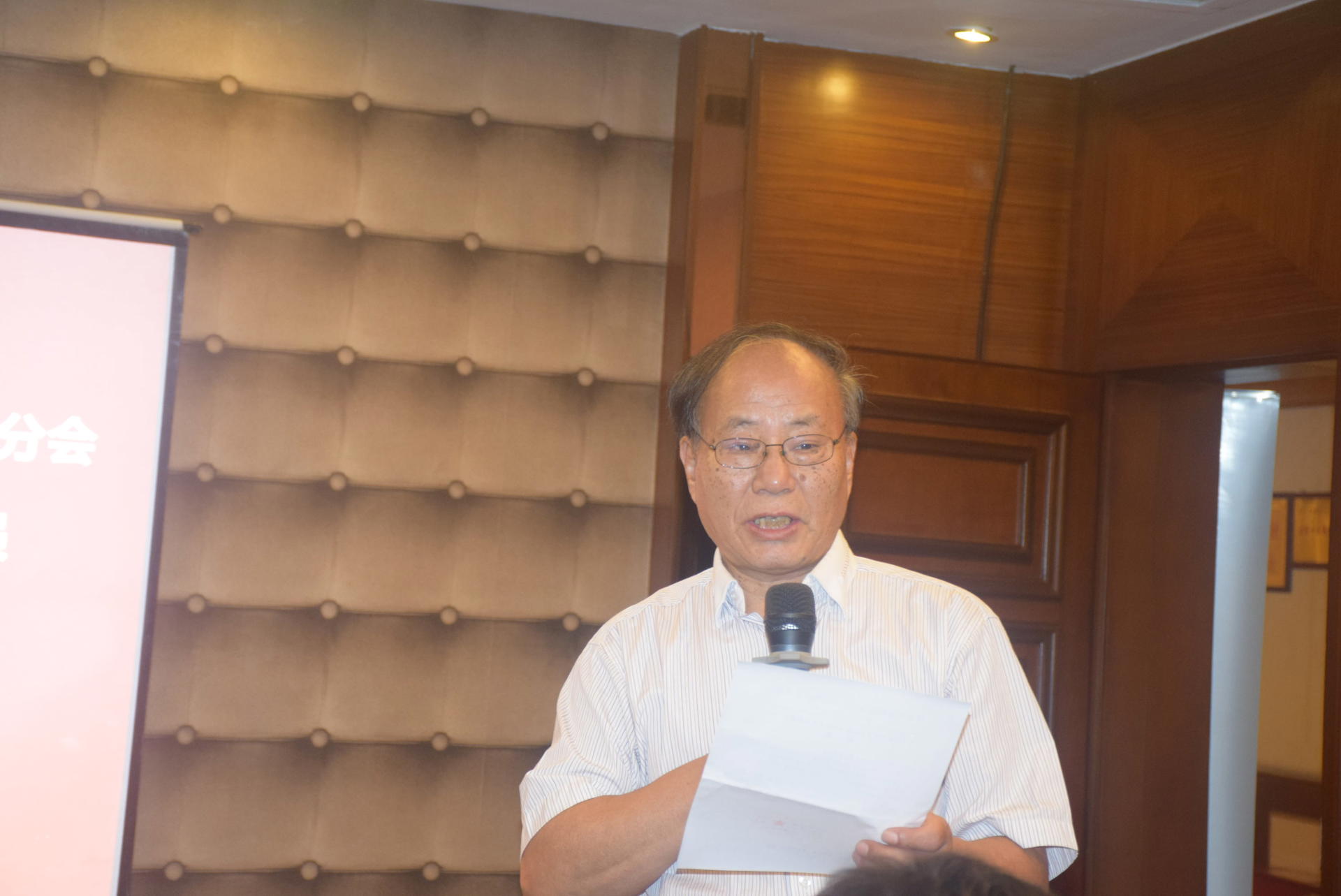 DSC_0245.JPG DSC_0245.JPG