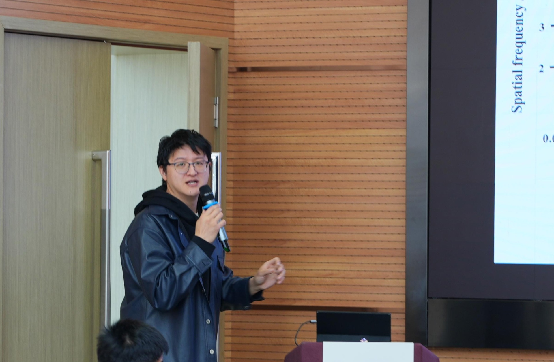 报告8-0.jpg 报告8-0.jpg
